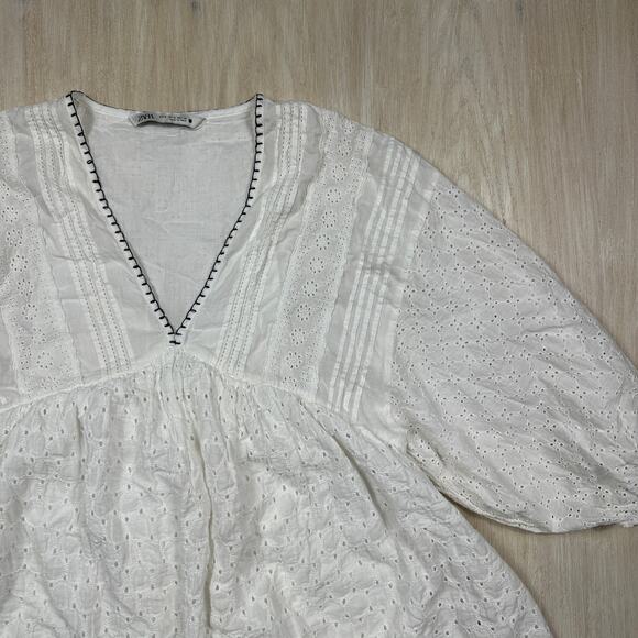 Zara White Eyelet Embroidered Puff Sleeve Boho Peasant Mini Dress Top Medium - Picture 2 of 12